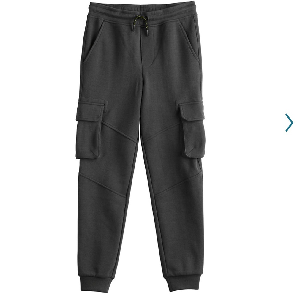 Boys cargo sweatpants - size 8
